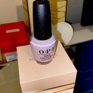 OPI Nail Lacquer - Frenchi likes to Kiss 🤩